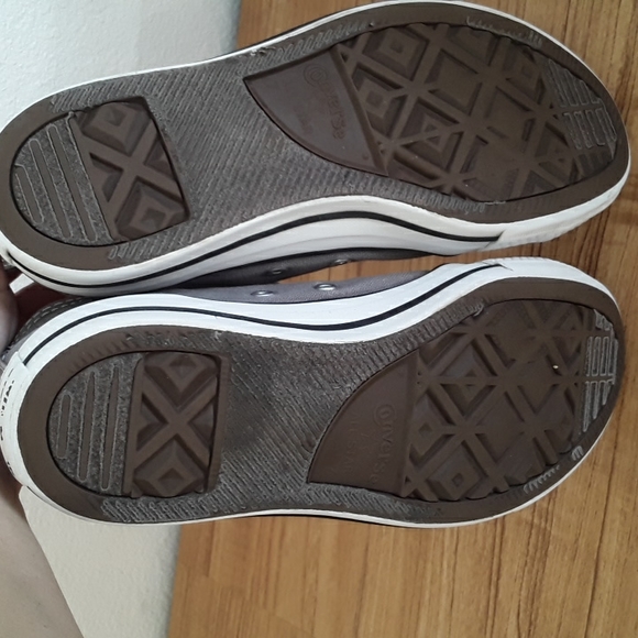 Converse orange and grey low top mens 7 women's 9 - Picture 7 of 9